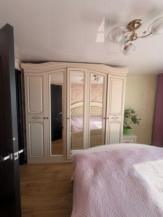 Спальный гарнитур б/у