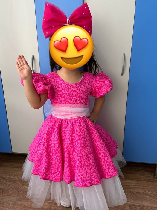 Продам платье Барби