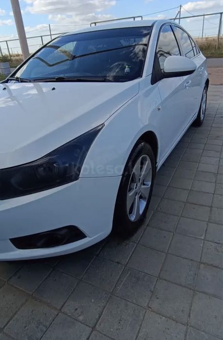 Продам шеврале круз