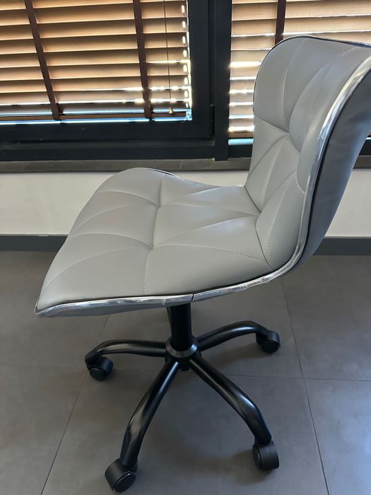 СТОЛ НА КОЛЕЛЦА BROOKLYN black- 2г гаранция и безплатна доставка