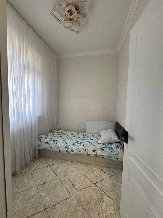 Chilonzor metro 100 m. Razdelniy 3 xona qilingan  uzoq muddatga kvartr