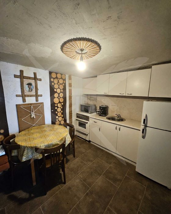 Продава се Къща в Карнобат - 350 кв.м за 829 €/кв.м - Снимка #6