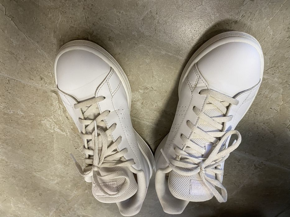 Кроссовки адидас