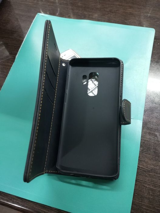 Чехлы на телефон Samsung Galaxy S9+