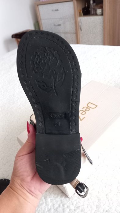 Sandale DeeZee nr 34