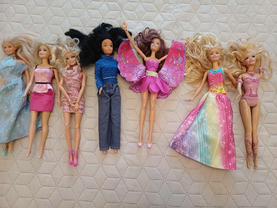 Păpuși Barbie originale