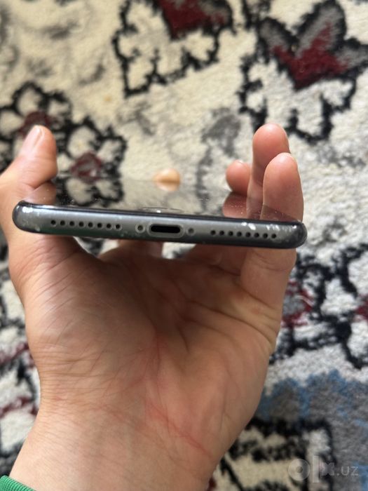 iPhone 8 plus (yaxshi holatda)