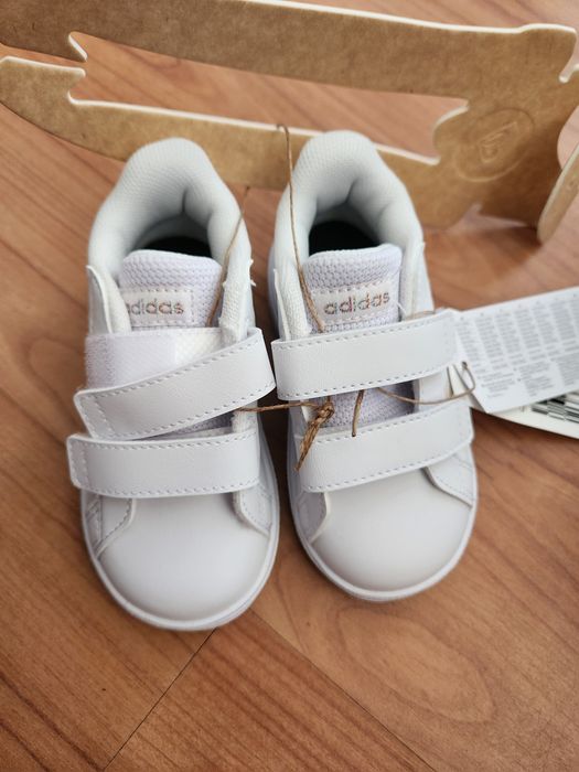 Adiasi copii de la adidas