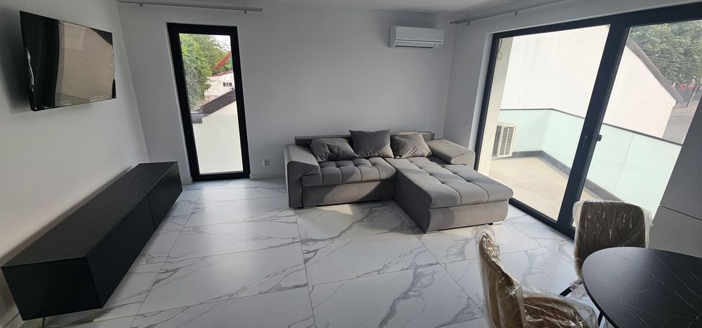 Închiriez apartament  -Zona centrala