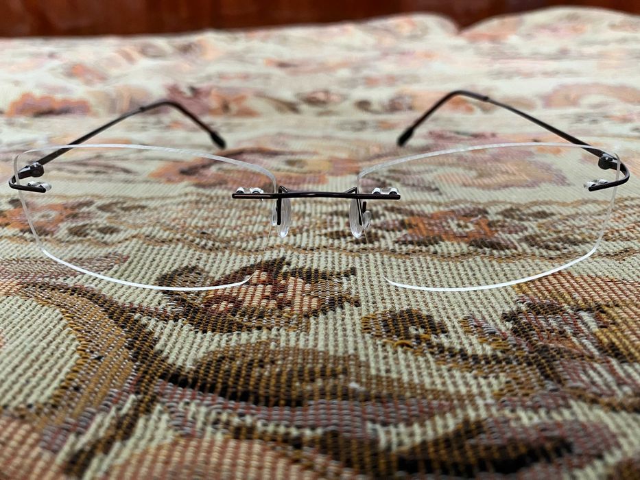 Rame ochelari fara contur (rimless)