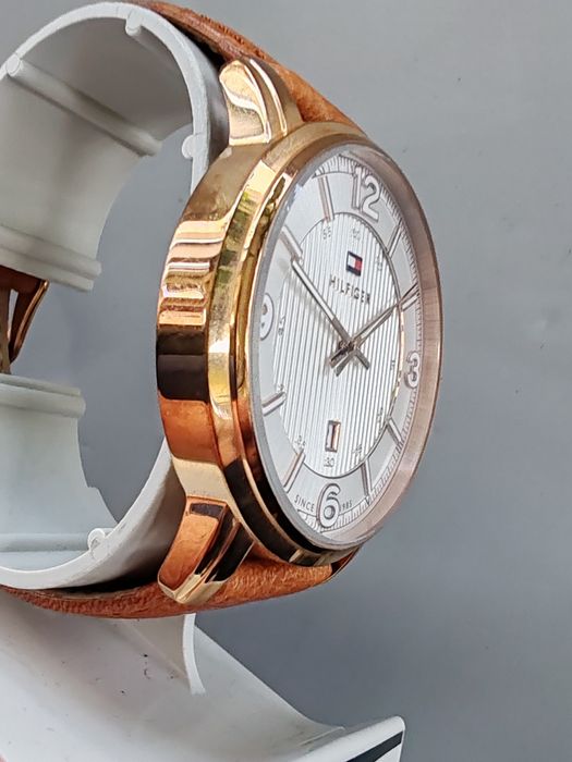 Ceas Tommy Hilfiger Quartz Calendar 44 mm