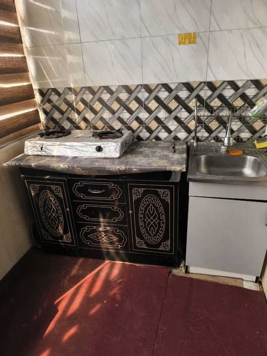 Киргили Мумтоз туйхона якинида 4/2 этаж 2 хона уй ижарага берилади