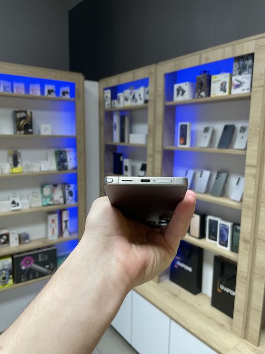 Samsung Galaxy S25 Ultra Titanium Gray, 256 Gb, Ca Nou