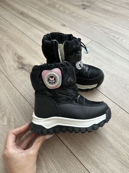 Продам зимние ботинки