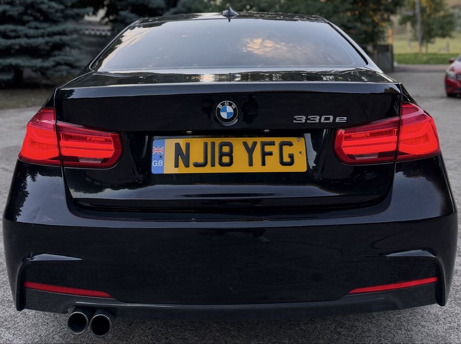 BMW 3 Series 2018 — imagine 5