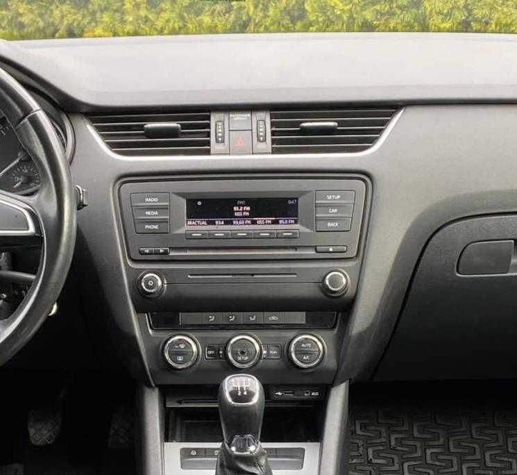 Navigatie Android Skoda Octavia  WiFi Internet Waze YouTube