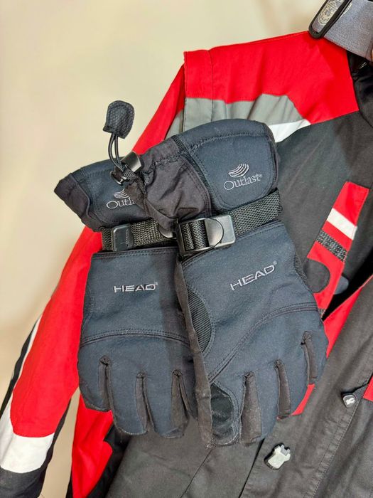 Теплая горнолыжная форма.