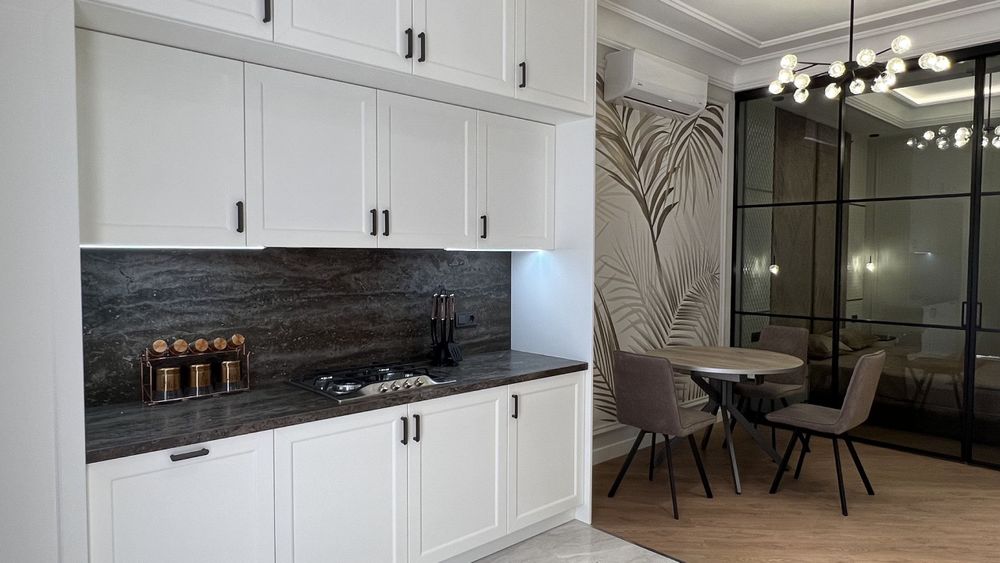 Сдается в аренду трёхкомнатная квартира бизнес класса на Махтумкули