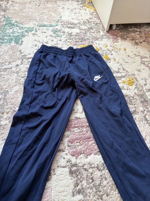 Nike долнище детско носено