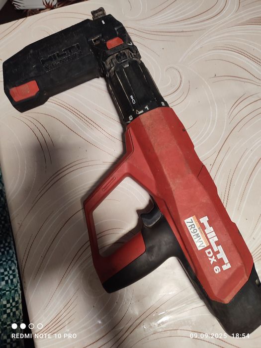 Pistol cuie beton DX 6 ,cu capse