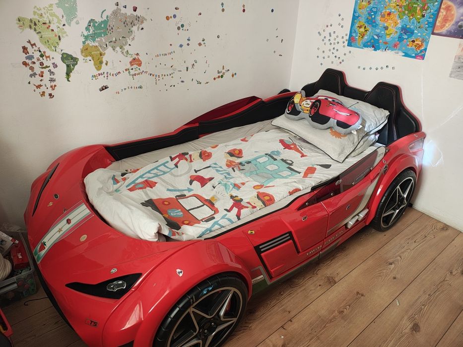 Mobila copii, șifonier, pat și dulap