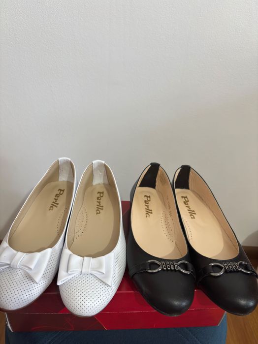 Balerini noi piele naturala. 300 lei amandoua sau 160 perechea