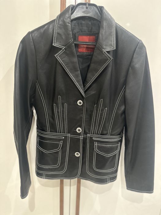 Вталено сако от естествена кожа