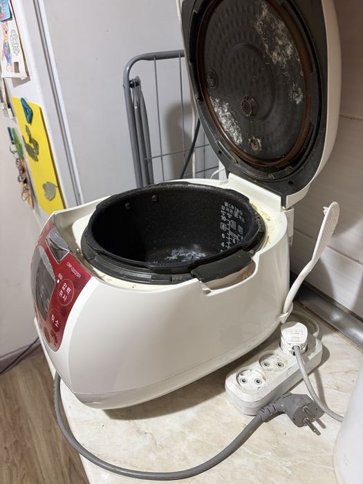 Продам мультиварку корейскую
