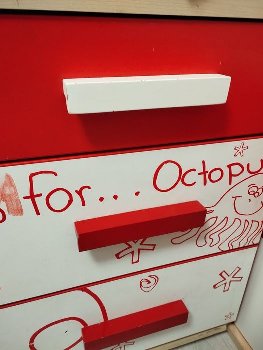 Стол серии "Алфавит"