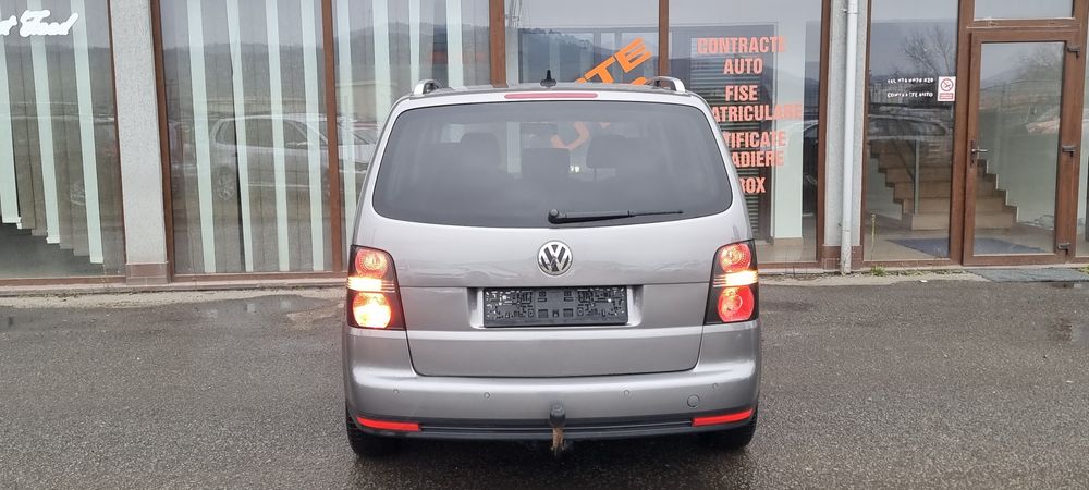 Volkswagen Touran 2010 Facelift 2.0 TDI Bmm un Ax Came model FREESTYLE