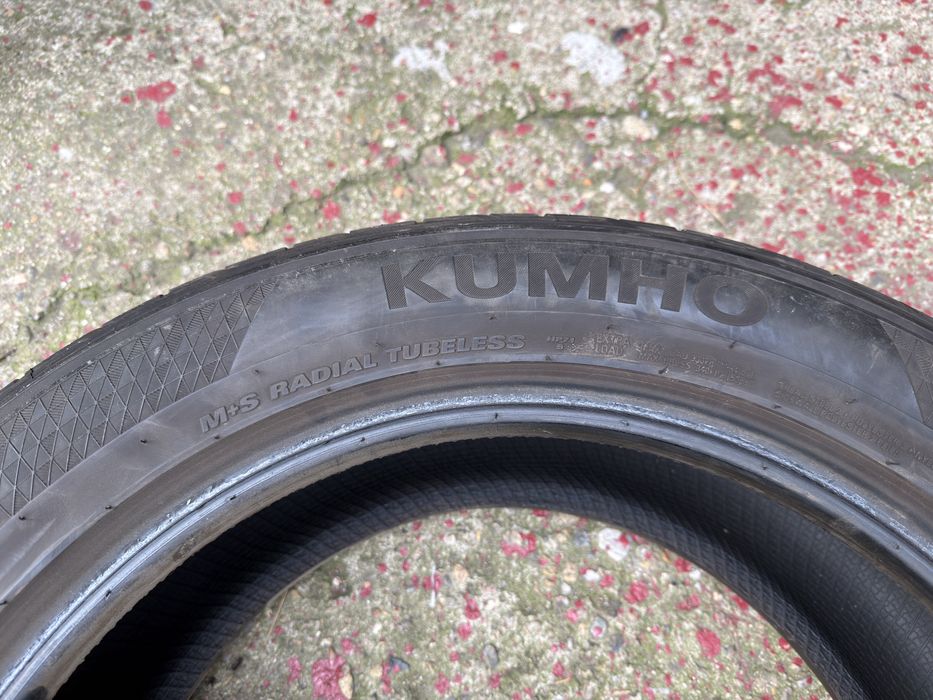 Set 4 anvelope Kumho 235 55 18 iarna an2023 profil 7 mm