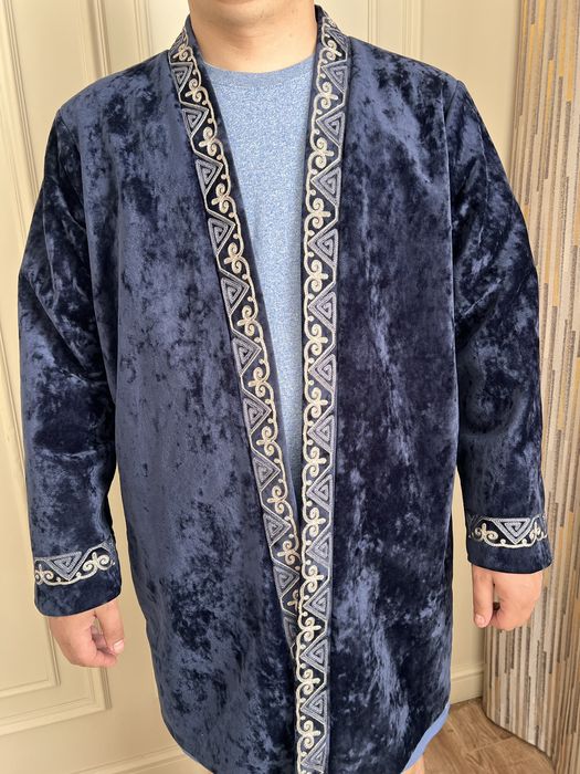 Продам новый чапан