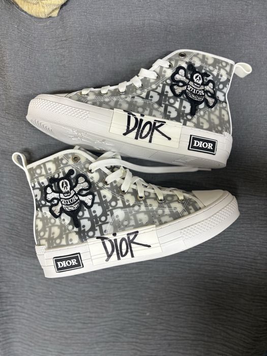 Noi! Dior b23 marimea 40