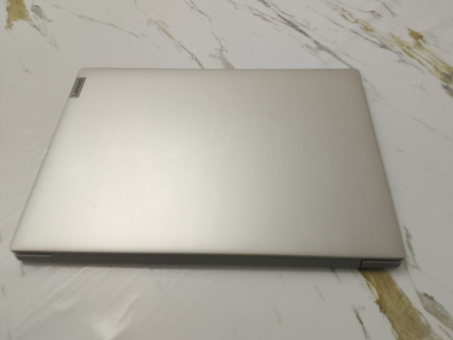 Lenovo IdeaPad 3