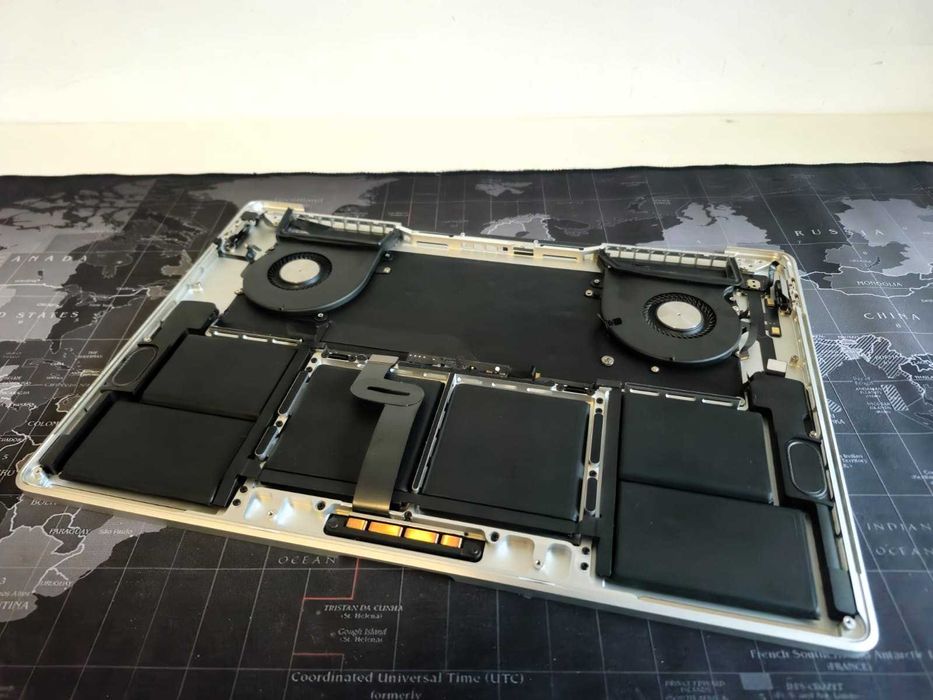 Ansamblu Complet TOPCASE MacBook Pro 16 A2141 Baterie si coolere NOU!