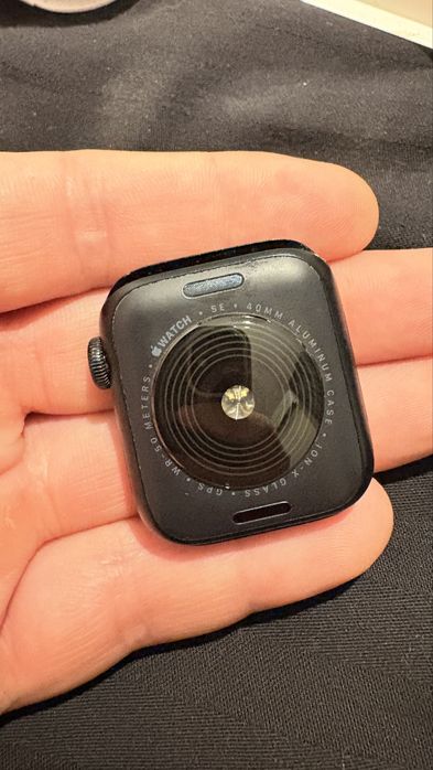 Перфектен Apple watch SE 2 Gen GPS
