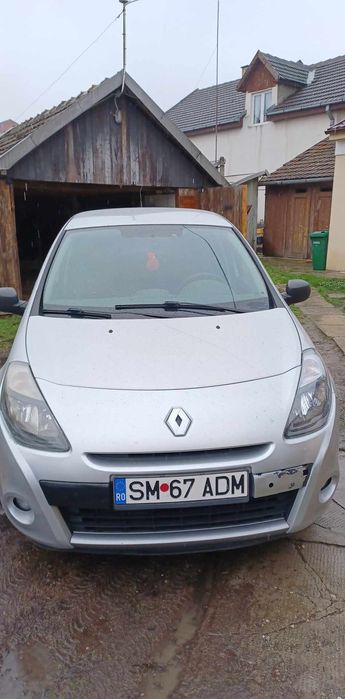 Vând reno clio an 2011
