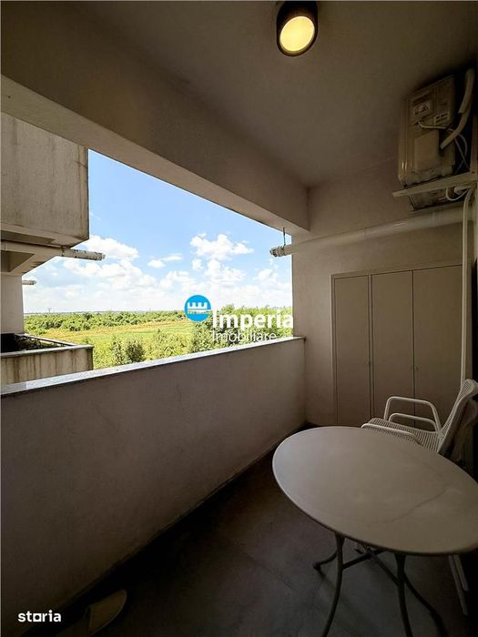Studio de vanzare, supr 34mp, zona Podul de Fier - Complex Roua