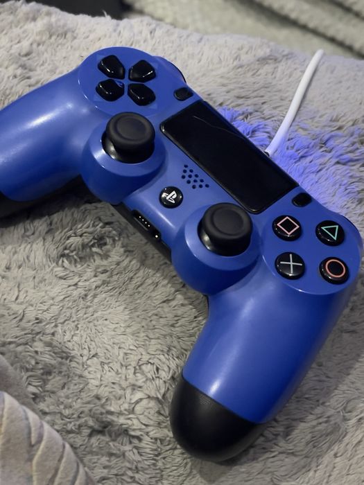 Пс 4 8 игр 1 джостик срочно