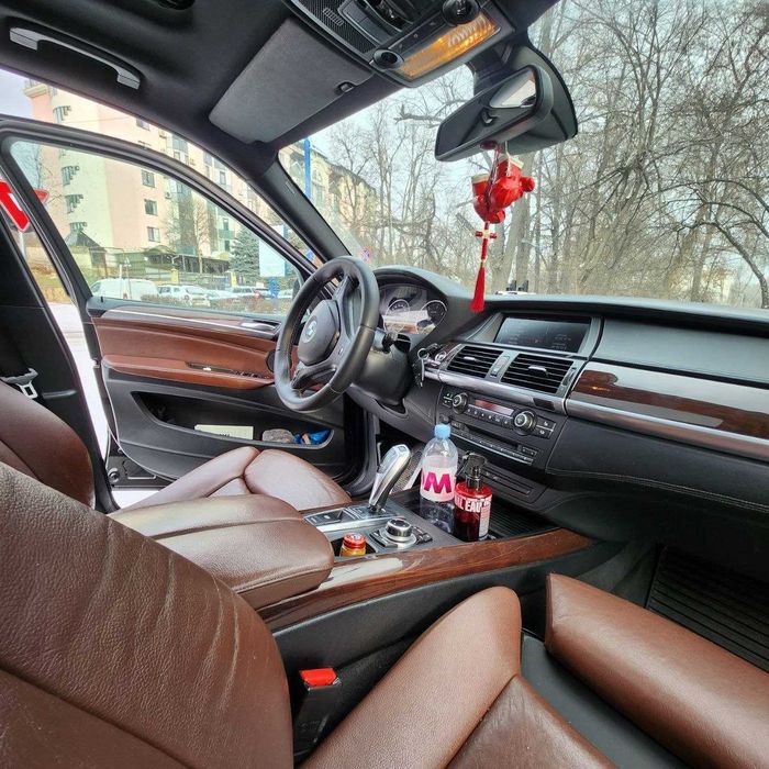 BMW X5 2010 — imagine 3