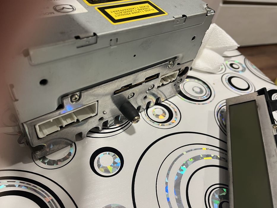 Радио за Мазда 3