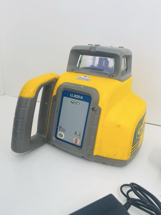 Spectra LL 300 N nivela laser rotativa