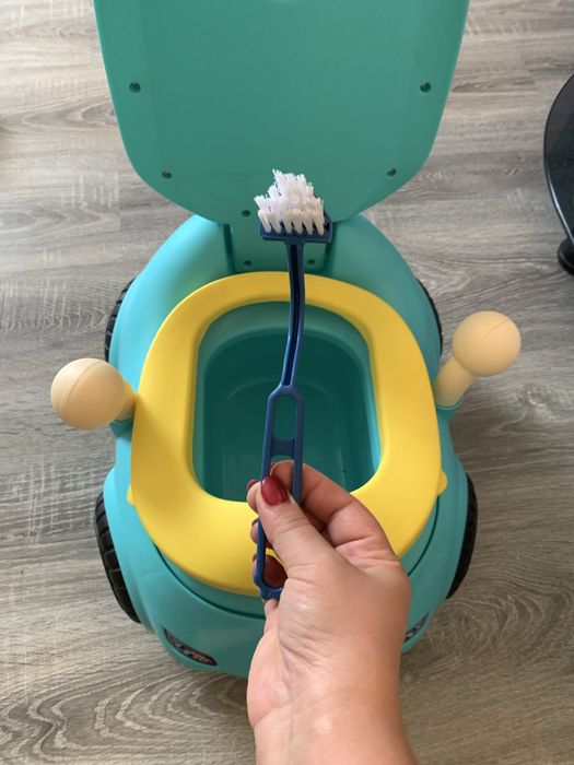 Детский горшок машинка