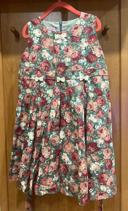 Платья детские продам