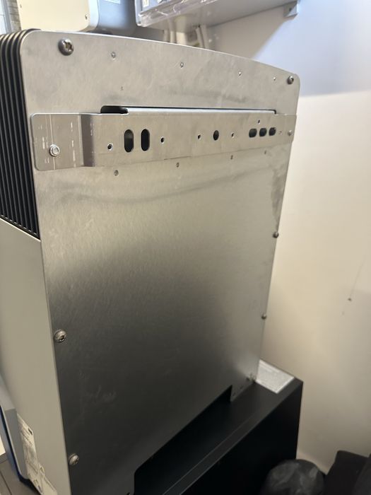 Трифазен соларен инвертор 10 кв. И UPS 10 kw.