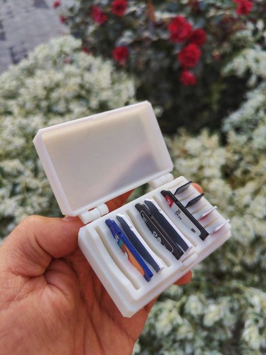 Футляр, держатель, сумка для флешки Micro SD, SD флешки