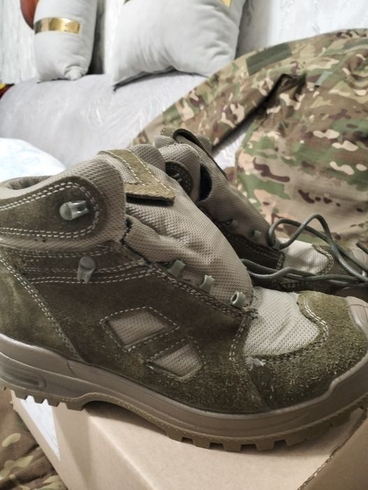 Одежда мультикан и военный обувь