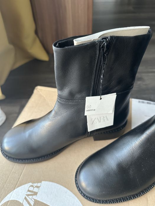 Кожени боти Zara