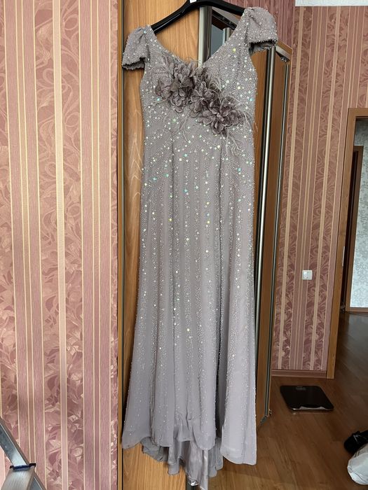 Вечерние платья в пол