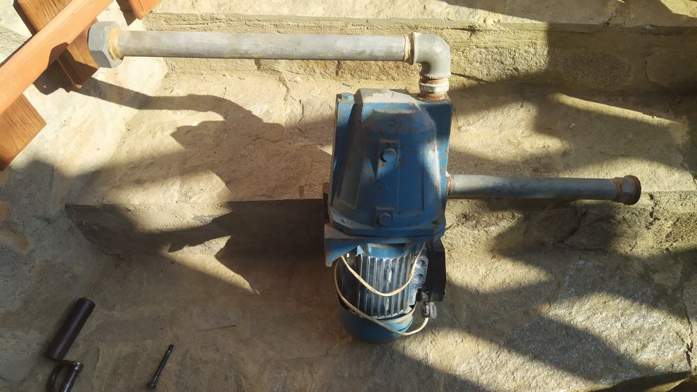 Водна помпа за чиста вода